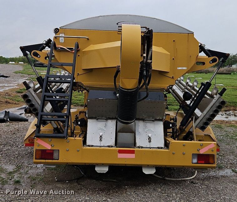 image for item EI3763 Ag-Chem Airman 1000 Precision spreader bed