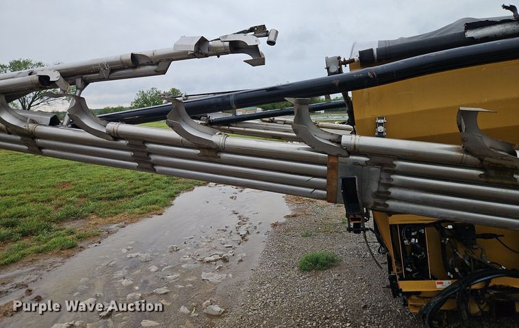 image for item EI3763 Ag-Chem Airman 1000 Precision spreader bed