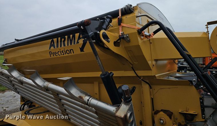 image for item EI3763 Ag-Chem Airman 1000 Precision spreader bed