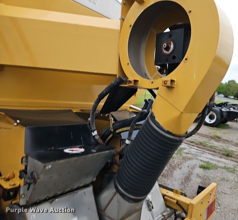 image for item EI3763 Ag-Chem Airman 1000 Precision spreader bed