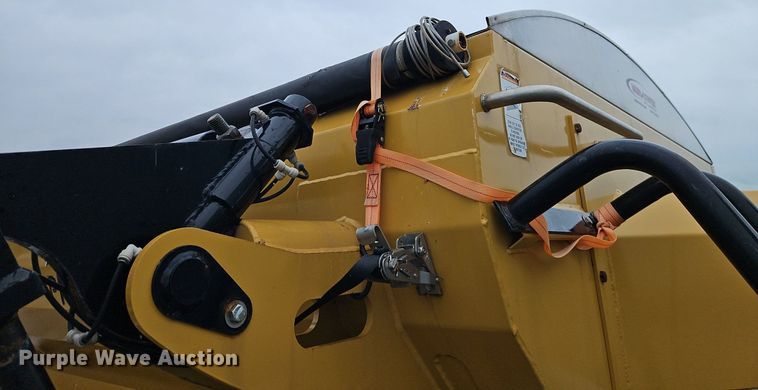 image for item EI3763 Ag-Chem Airman 1000 Precision spreader bed