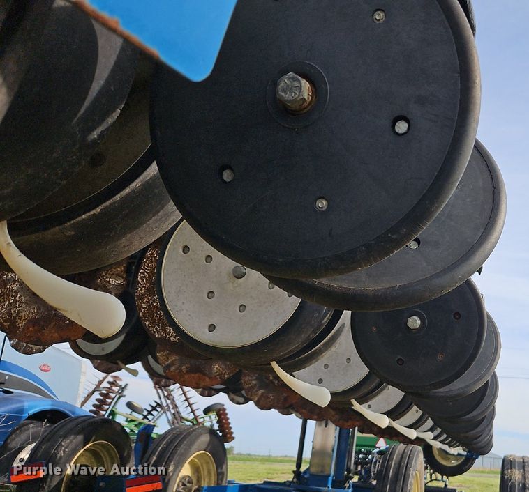 image for item EI3796 Kinze 3600 no-till planter