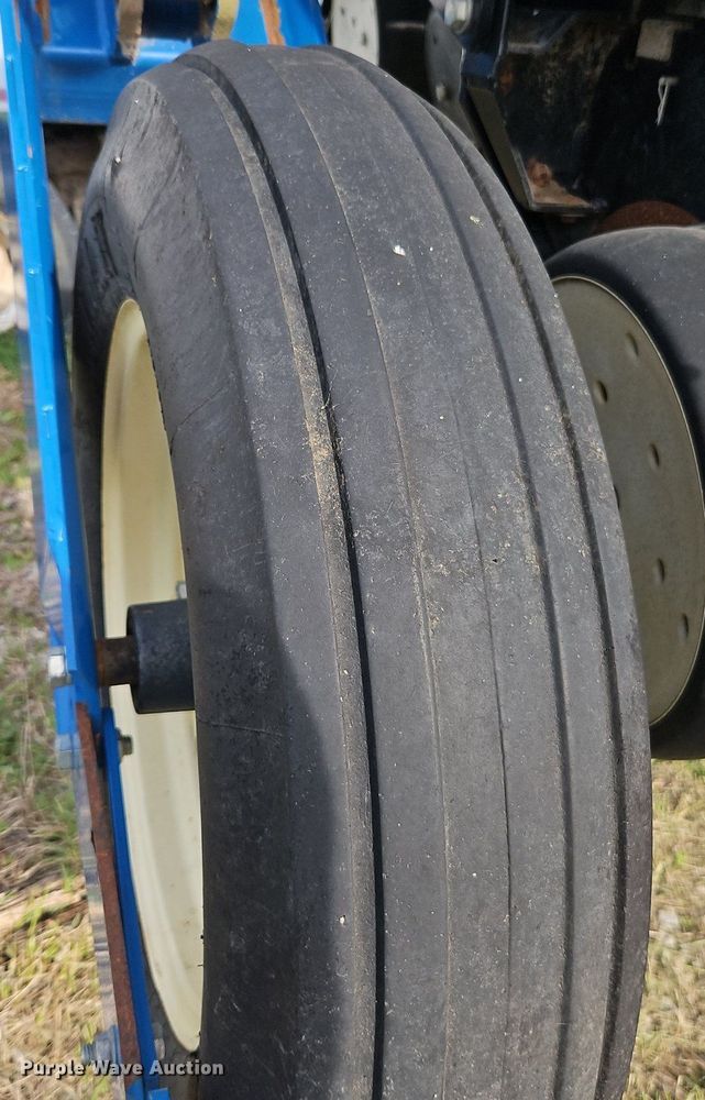 image for item EI3796 Kinze 3600 no-till planter