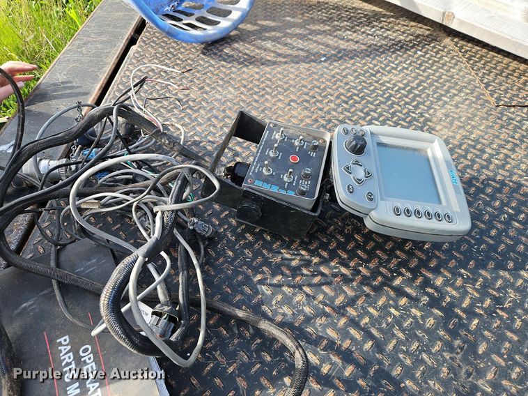 image for item EI3796 Kinze 3600 no-till planter