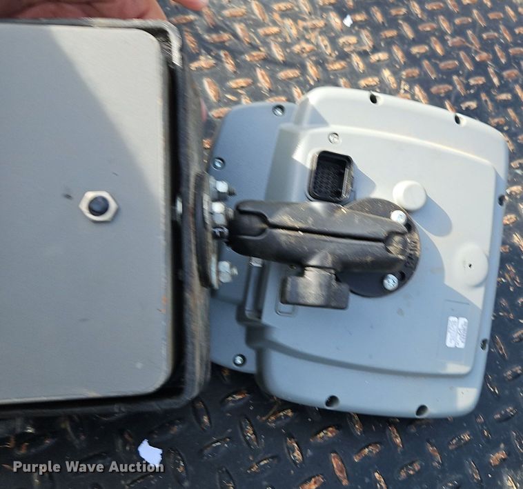 image for item EI3796 Kinze 3600 no-till planter