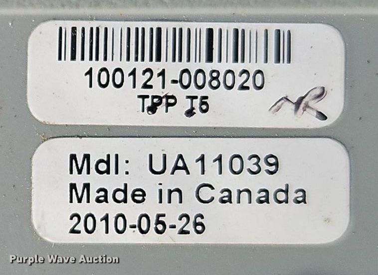 image for item EI3796 Kinze 3600 no-till planter