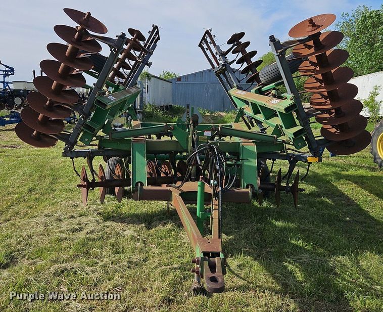 image for item EI3797 John Deere  630 tandem disk