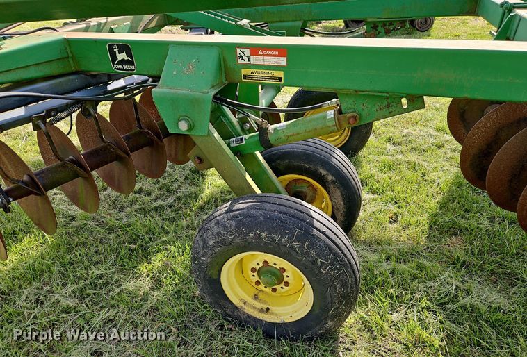 image for item EI3797 John Deere  630 tandem disk
