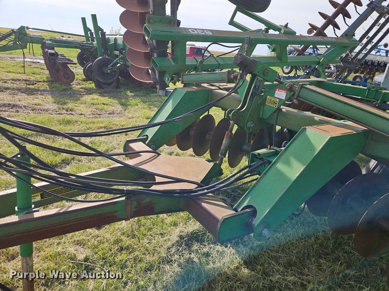 image for item EI3797 John Deere  630 tandem disk