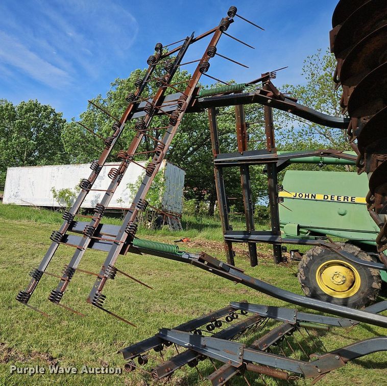 image for item EI3797 John Deere  630 tandem disk