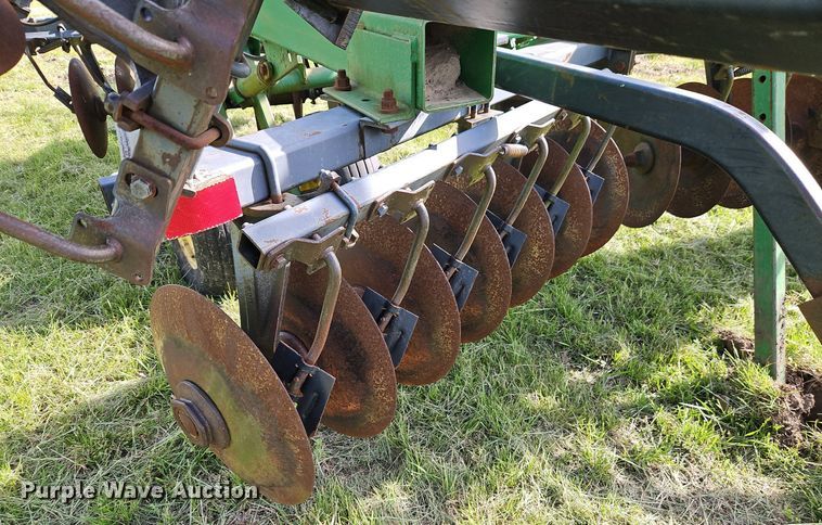 image for item EI3797 John Deere  630 tandem disk