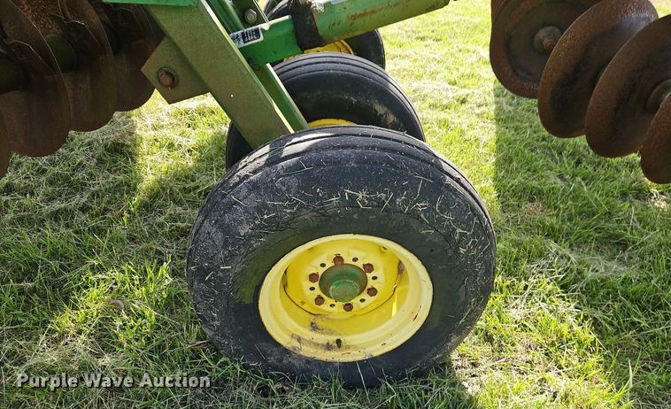 image for item EI3797 John Deere  630 tandem disk
