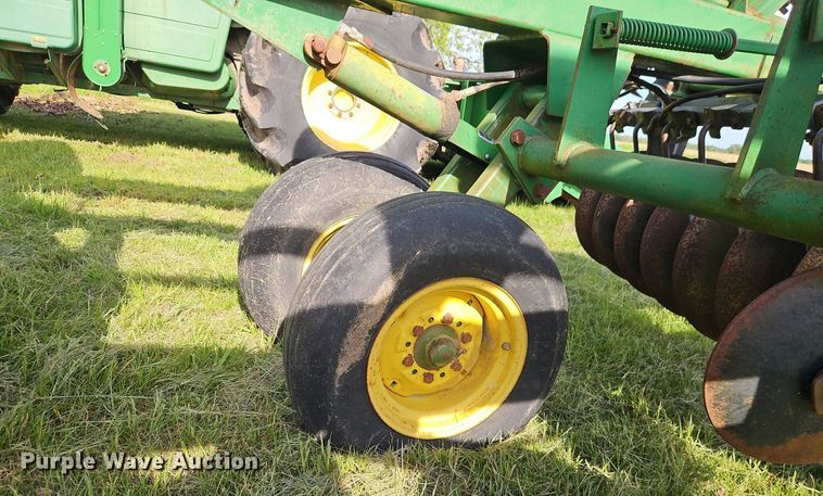 image for item EI3797 John Deere  630 tandem disk