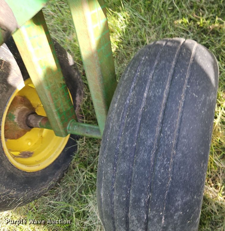 image for item EI3797 John Deere  630 tandem disk