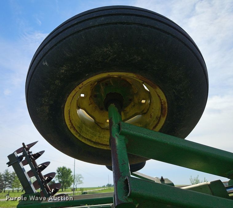 image for item EI3797 John Deere  630 tandem disk