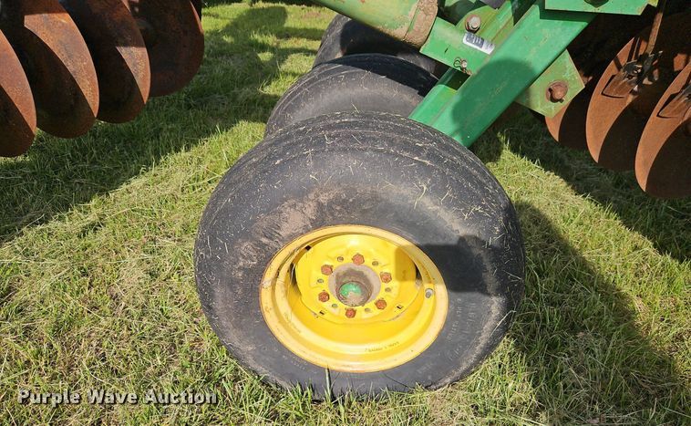 image for item EI3797 John Deere  630 tandem disk