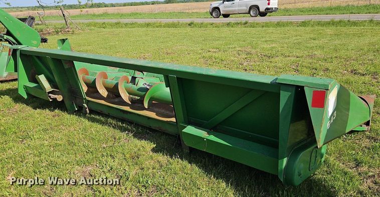 image for item EI3798 John Deere  643 corn head