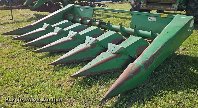 image for item EI3798 John Deere  643 corn head