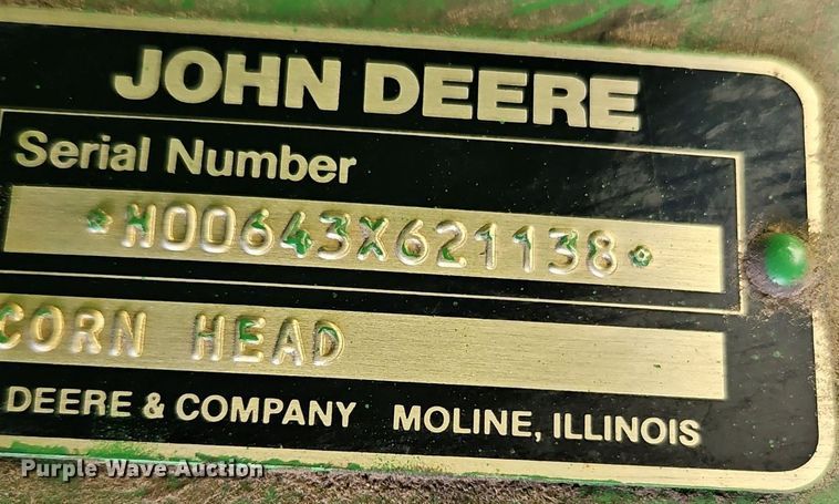 image for item EI3798 John Deere  643 corn head