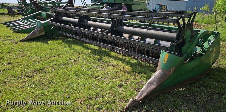 image for item EI3799 John Deere  220 flex head