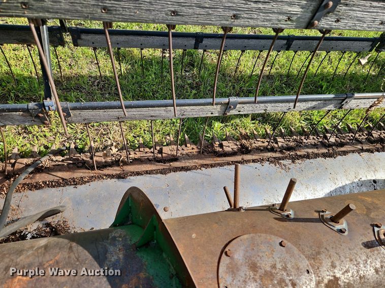 image for item EI3799 John Deere  220 flex head