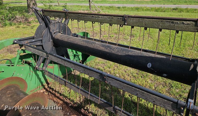 image for item EI3799 John Deere  220 flex head