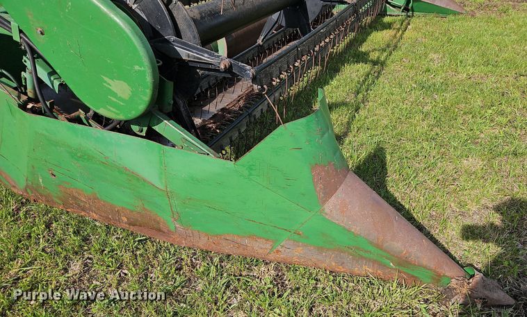 image for item EI3799 John Deere  220 flex head