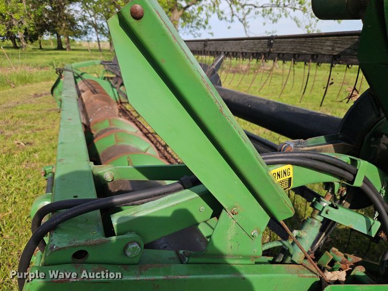 image for item EI3799 John Deere  220 flex head