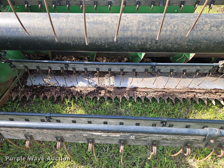 image for item EI3799 John Deere  220 flex head