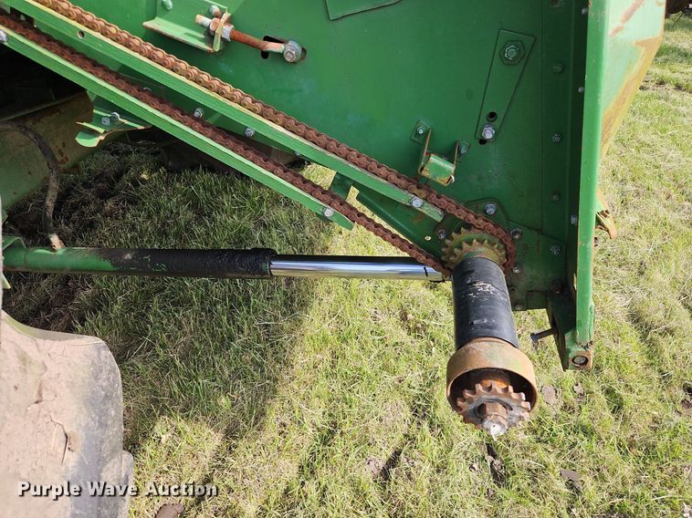 image for item EI3800 1982 John Deere 7720 RWA combine