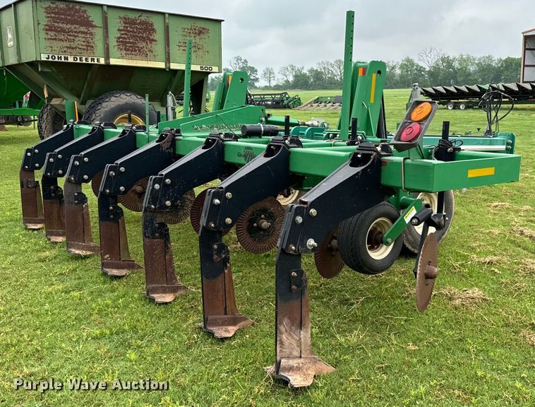 image for item EJ0516 Great Plains 175 ripper