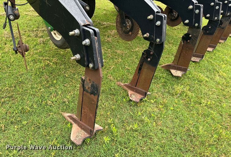 image for item EJ0516 Great Plains 175 ripper