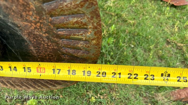 image for item EJ0517 Great Plains  Sub-Soiler 1300 ripper