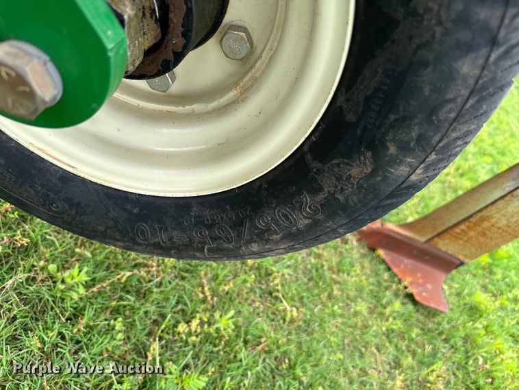 image for item EJ0517 Great Plains  Sub-Soiler 1300 ripper