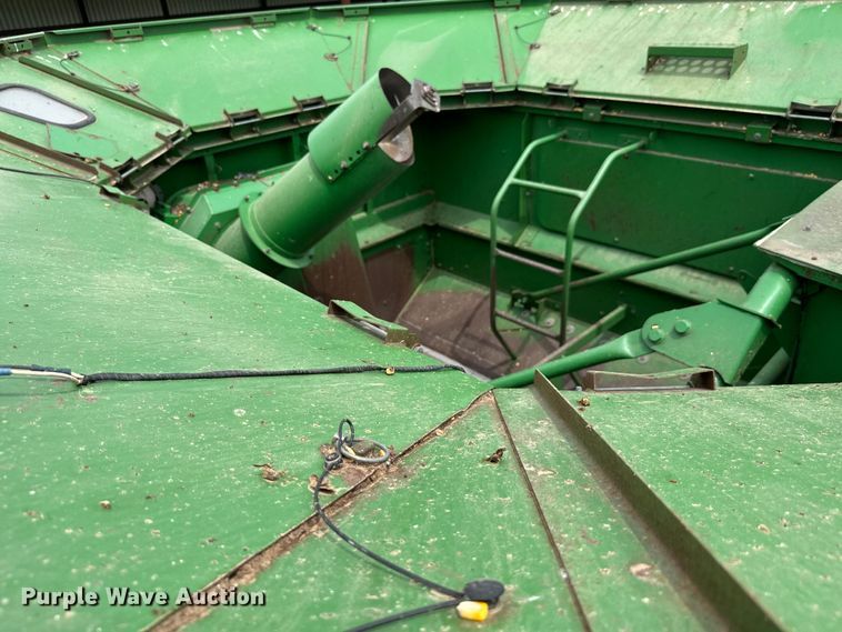 image for item EJ0521 1997 John Deere 9500 RWA combine