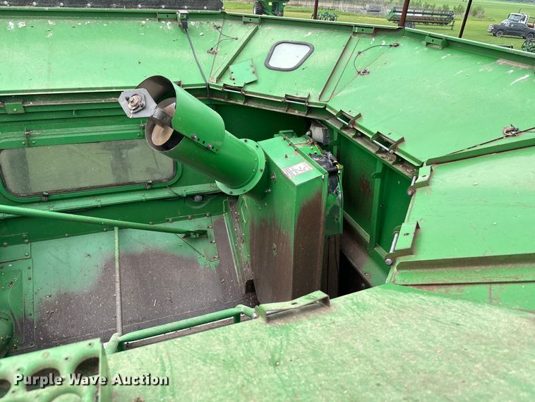 image for item EJ0521 1997 John Deere 9500 RWA combine