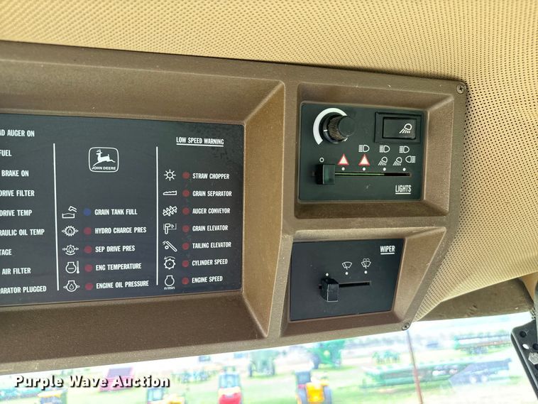 image for item EJ0521 1997 John Deere 9500 RWA combine