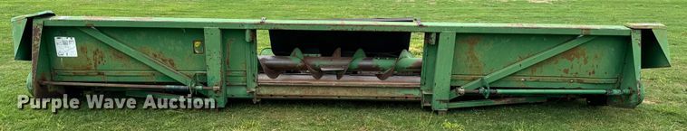 image for item EJ0526 John deere  843 corn head