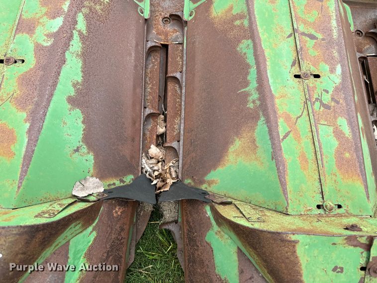 image for item EJ0526 John deere  843 corn head