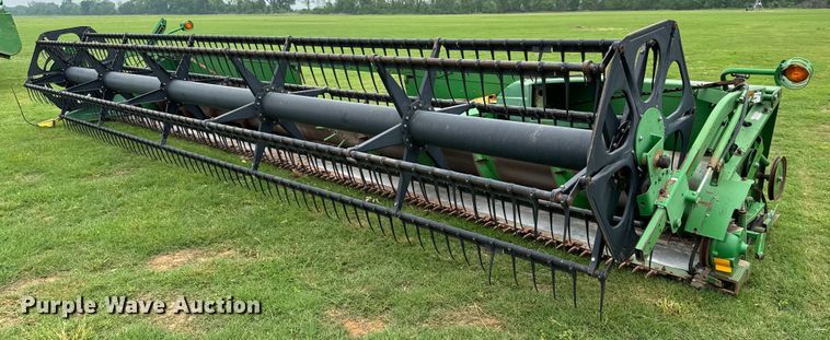 image for item EJ0527 1998 John Deere 925 flex head