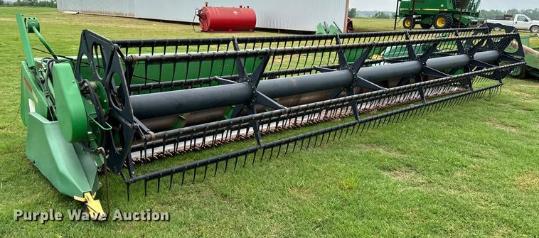 image for item EJ0527 1998 John Deere 925 flex head