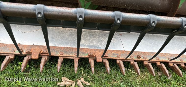 image for item EJ0527 1998 John Deere 925 flex head