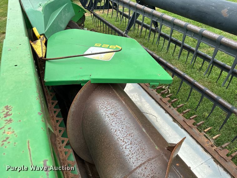 image for item EJ0527 1998 John Deere 925 flex head