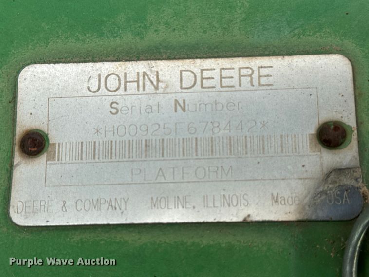 image for item EJ0527 1998 John Deere 925 flex head