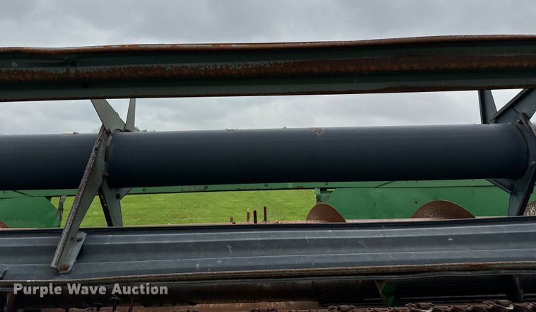 image for item EJ0528 1997 John Deere 930 rigid head