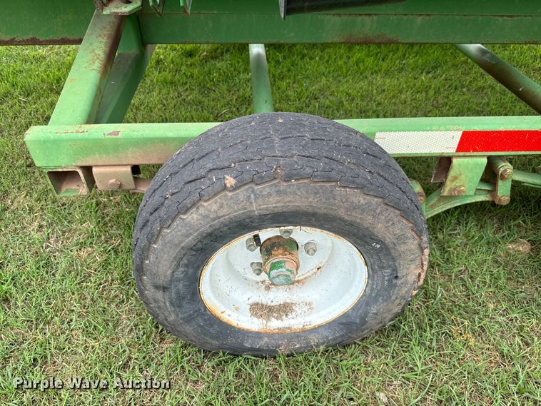 image for item EJ0528 1997 John Deere 930 rigid head