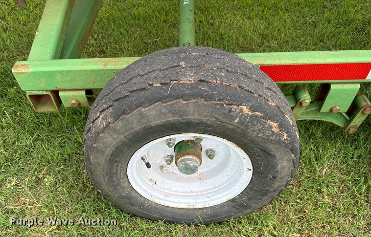 image for item EJ0528 1997 John Deere 930 rigid head