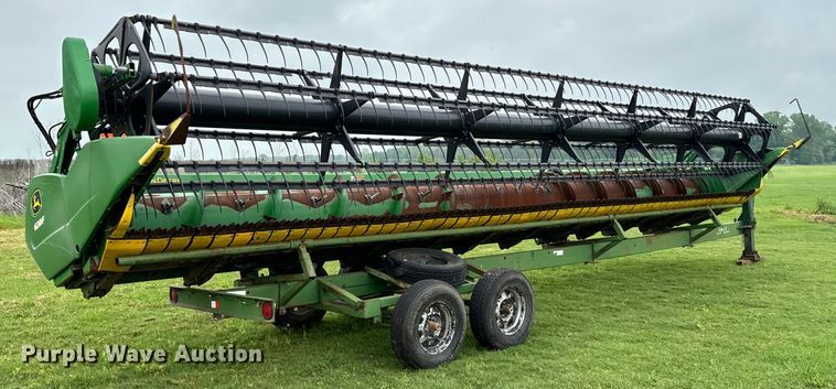 image for item EJ0529 2011 John Deere 630F flex head