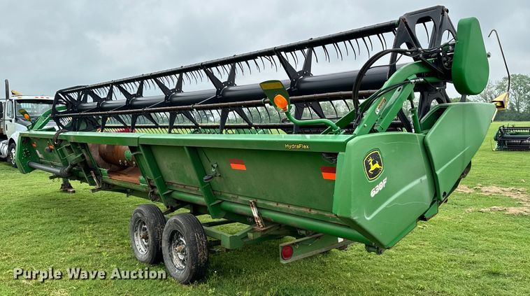 image for item EJ0529 2011 John Deere 630F flex head