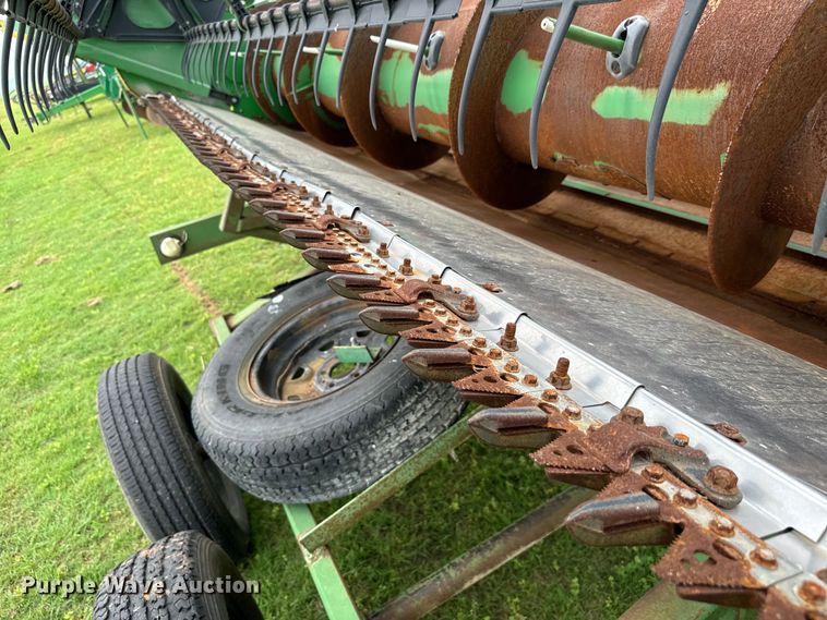 image for item EJ0529 2011 John Deere 630F flex head